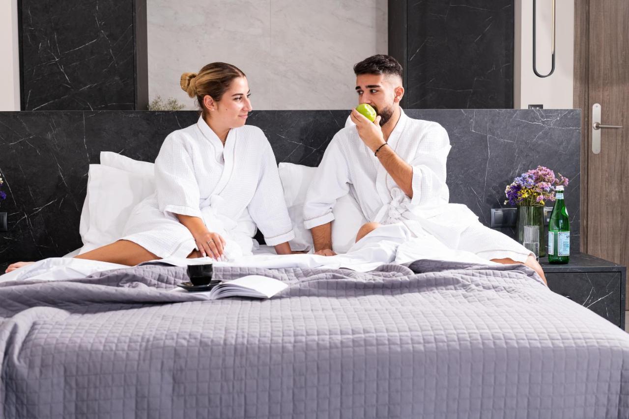 Enattica Hotel Atena